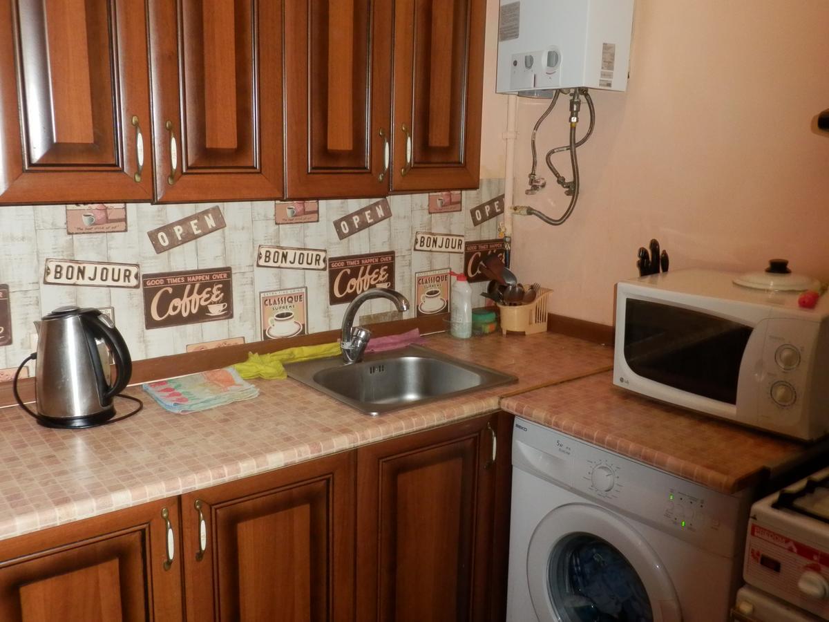 Yourhostel Svyatoshino Kiev Buitenkant foto