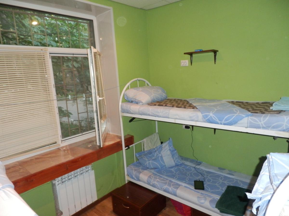 Yourhostel Svyatoshino Kiev Buitenkant foto
