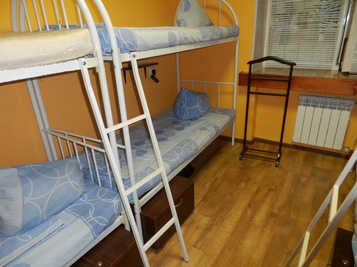 Yourhostel Svyatoshino Kiev Buitenkant foto